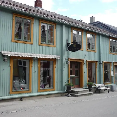 Houmbgaarden Roros