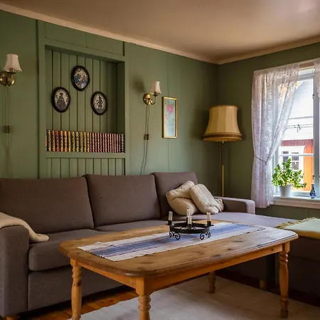 Houmbgaarden * Røros